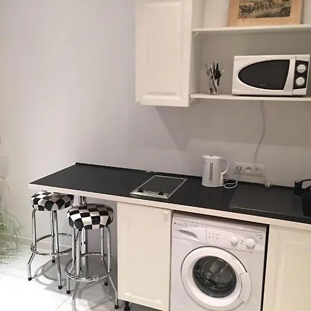 דירה Sleeps2-studio-gardenterrace-walktomontecarlo