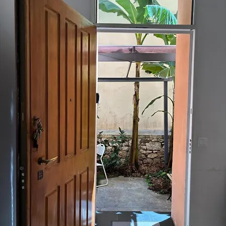Lägenhet Sleeps2-studio-gardenterrace-walktomontecarlo *