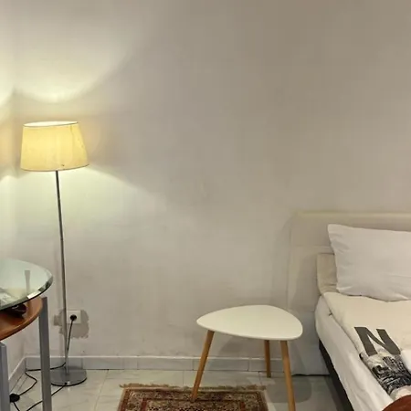 Sleeps2-studio-gardenterrace-walktomontecarlo Beausoleil